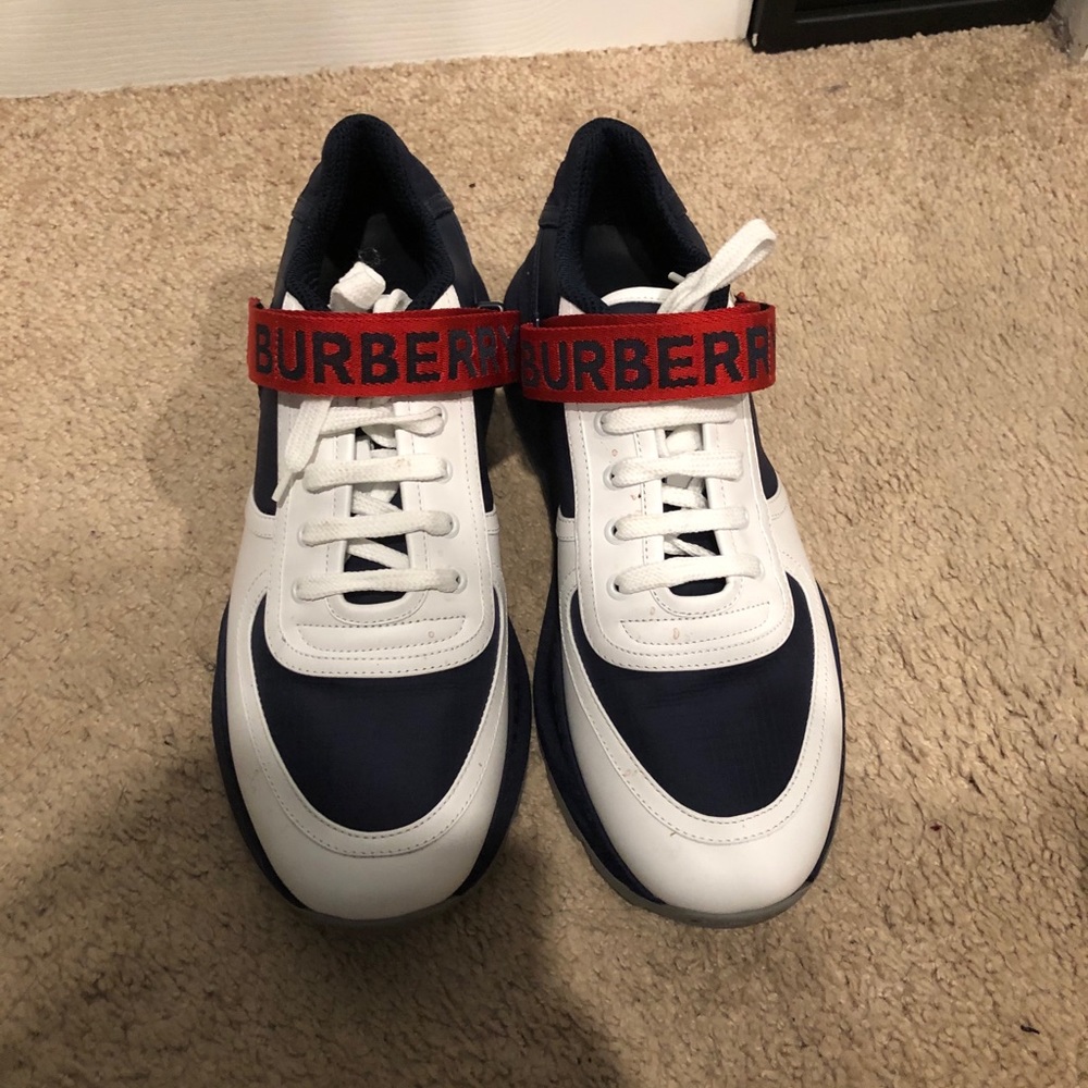 Burberry Men’s Sneakers Size